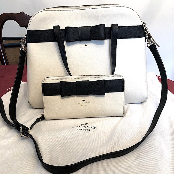 kate spade Handbags - Kate spade ♠️ dome purse with matching wallet and dust bag